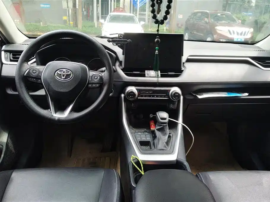 Toyota Wildlander 2021 — фото 12