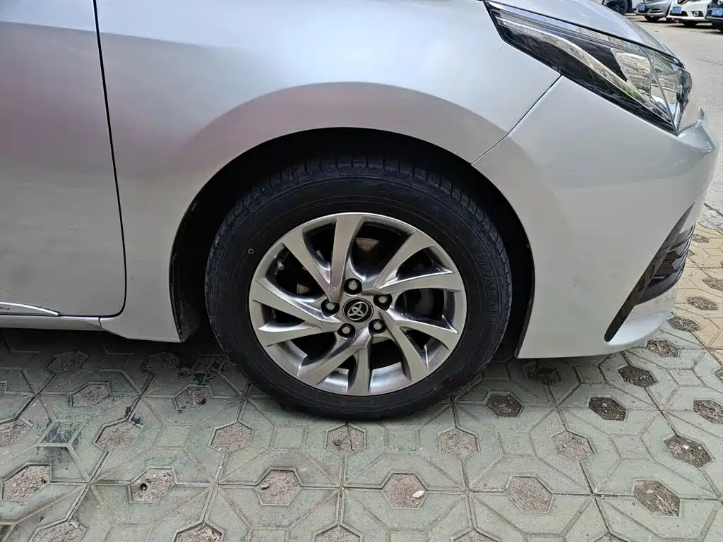 Toyota Corolla 2018 — фото 23