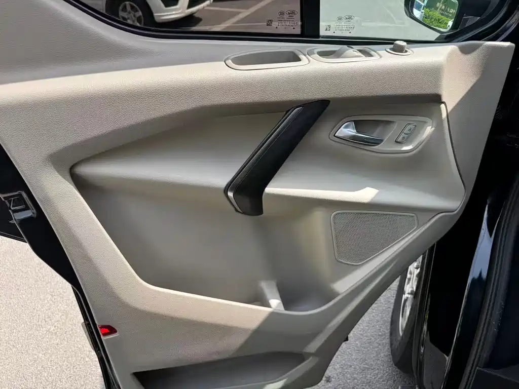 Ford Tourneo 2020 — фото 4