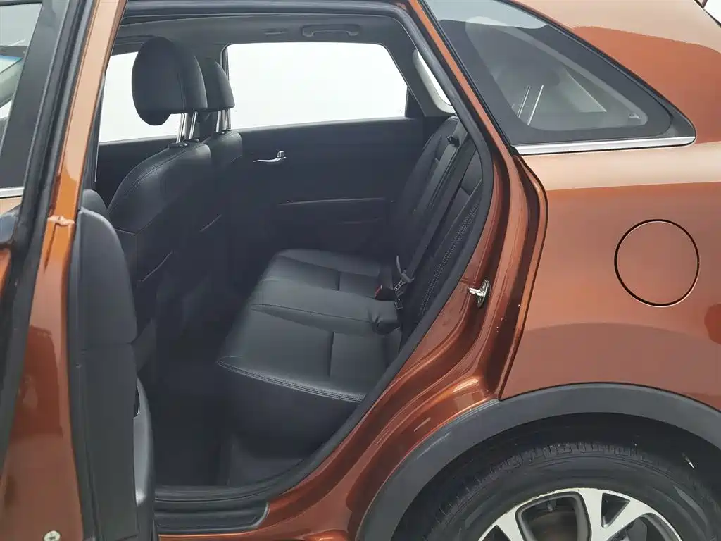 Kia KX3 2015 — фото 15