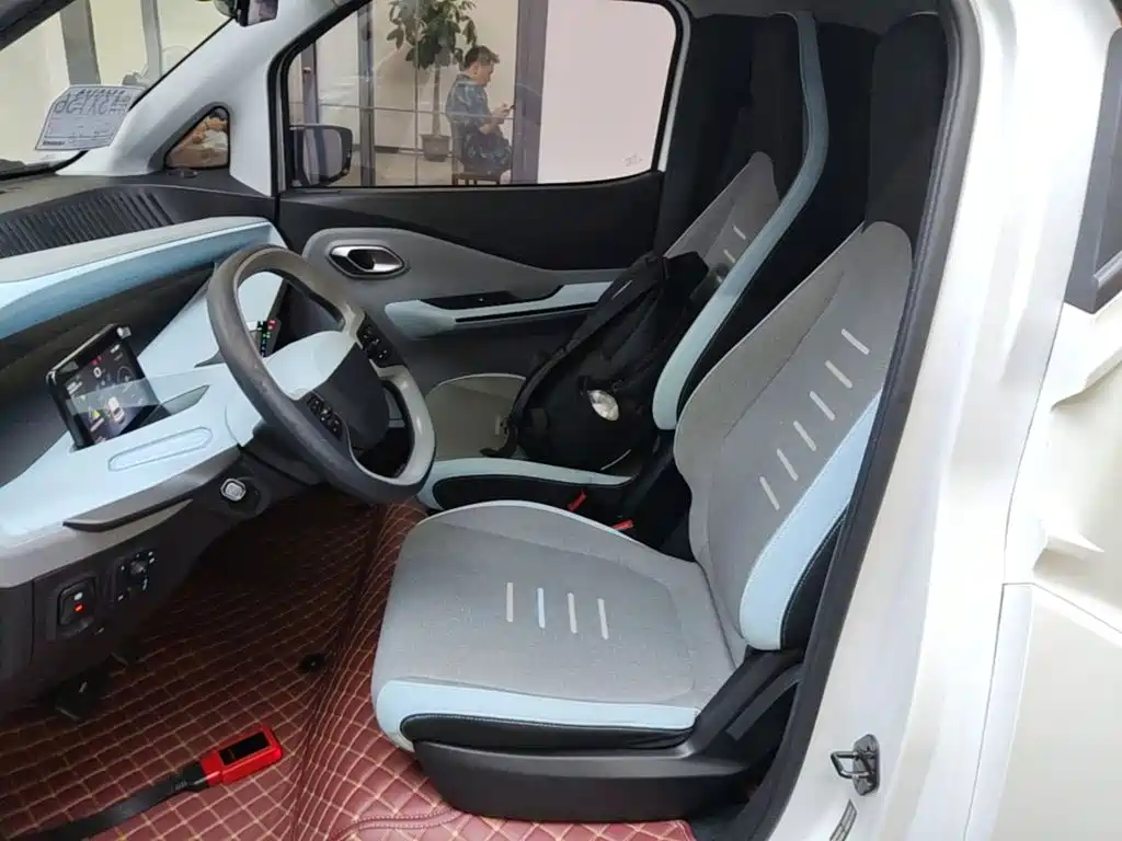 Wuling Nano EV 2022 — фото 17