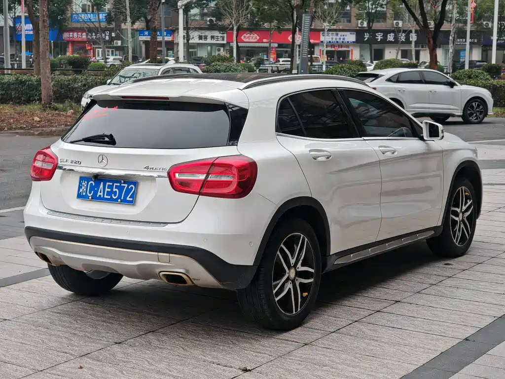 Mercedes-Benz GLA 2016 — фото 9
