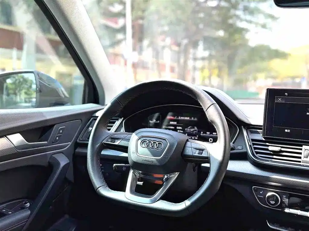Audi Q5L 2023 — фото 7