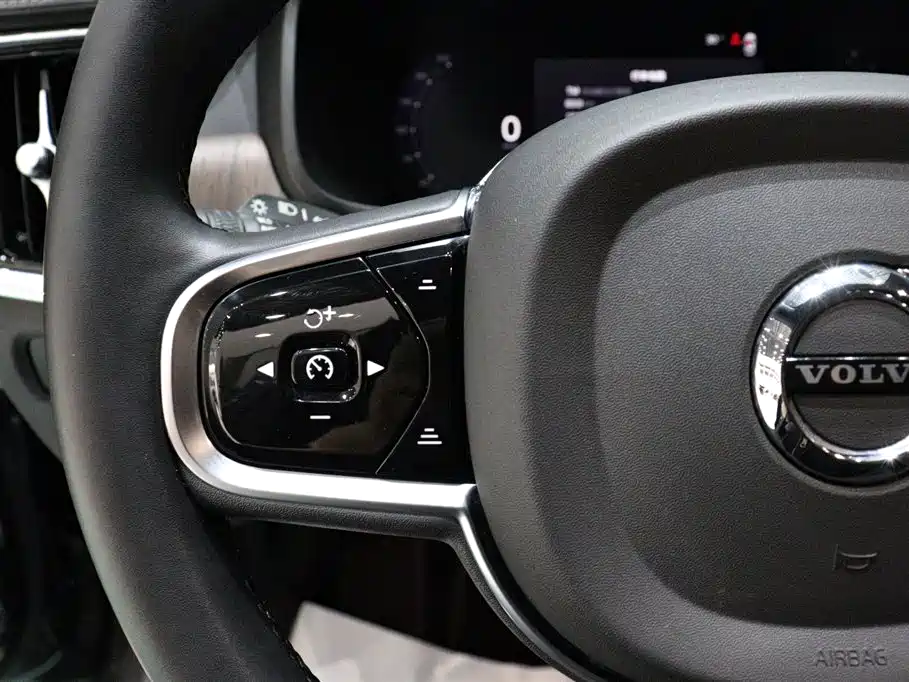 Volvo S90 2023 — фото 16