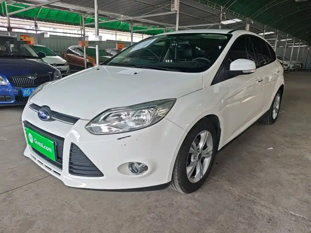 Ford Focus 2014 — фото 1