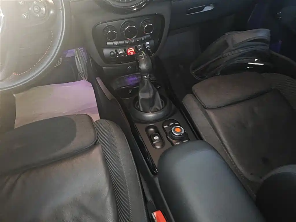 MINI Clubman 2018 — фото 14
