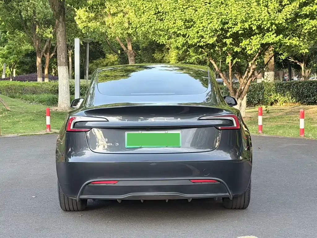 Tesla Model 3 2025 — фото 20