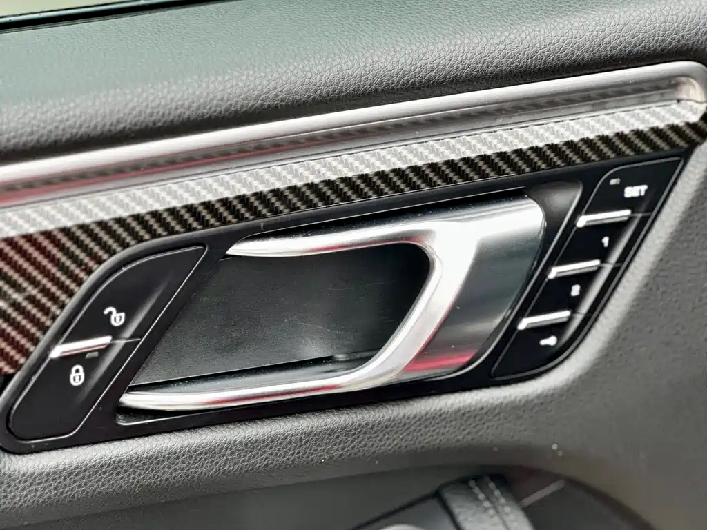 Porsche Macan 2019 — фото 21