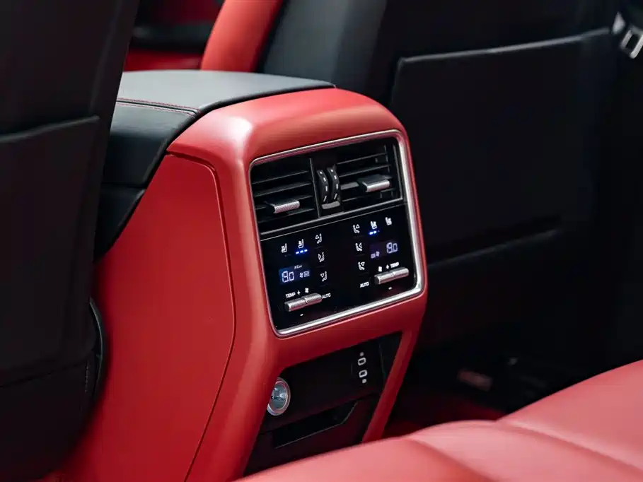 Porsche Cayenne 2020 — фото 11