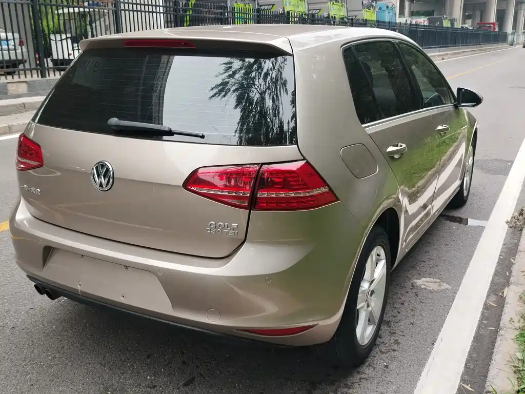 Volkswagen Golf 2016