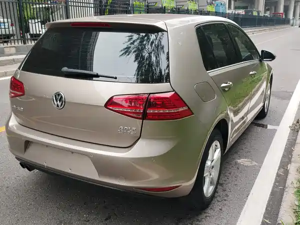 Volkswagen Golf 2016
