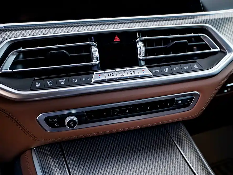 BMW X5 M 2020 — фото 14