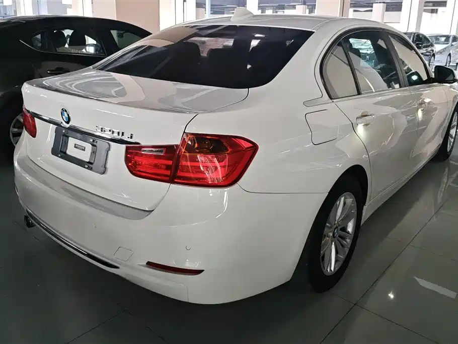 BMW 3 Series 2013 — фото 3