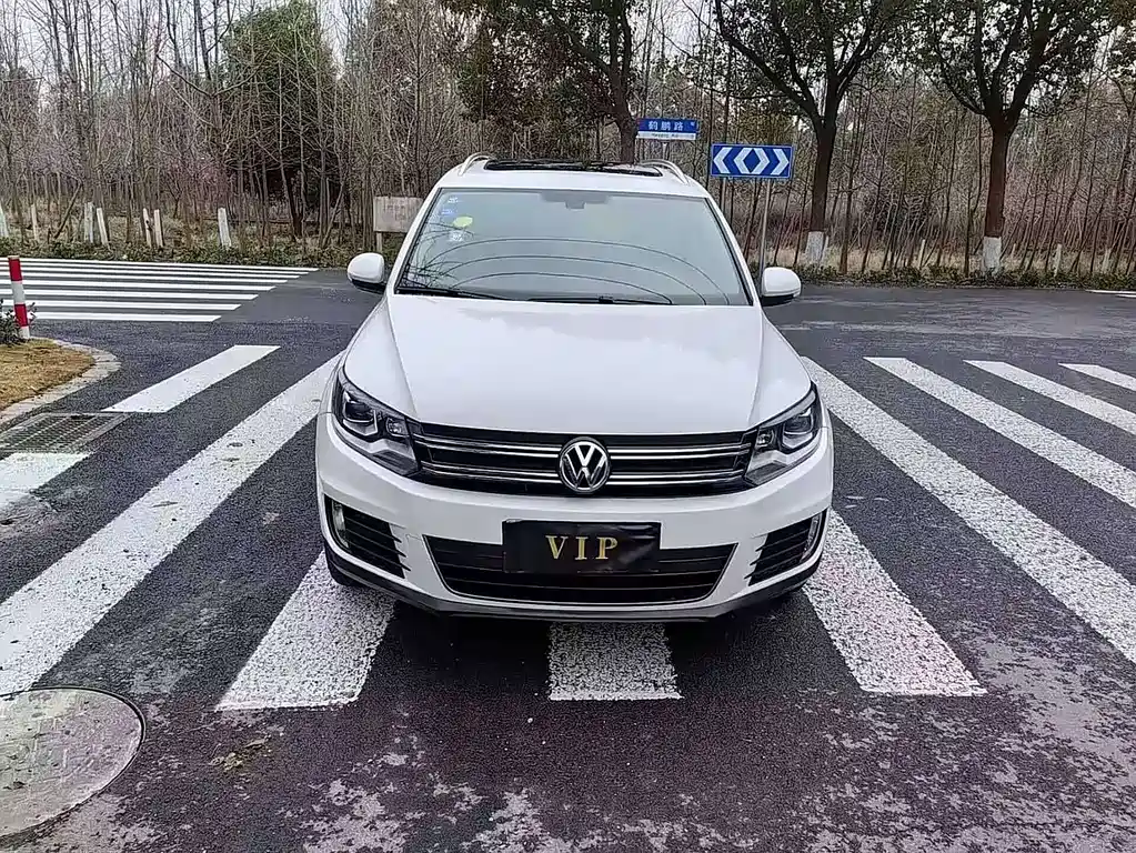 Volkswagen Tiguan 2015 — фото 2