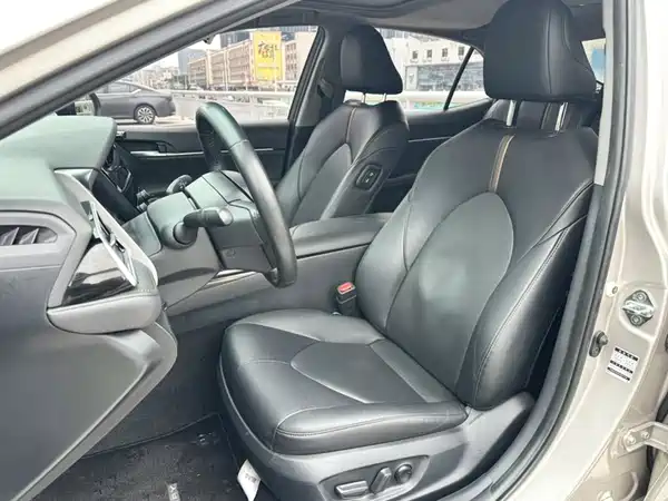 Toyota Camry 2019