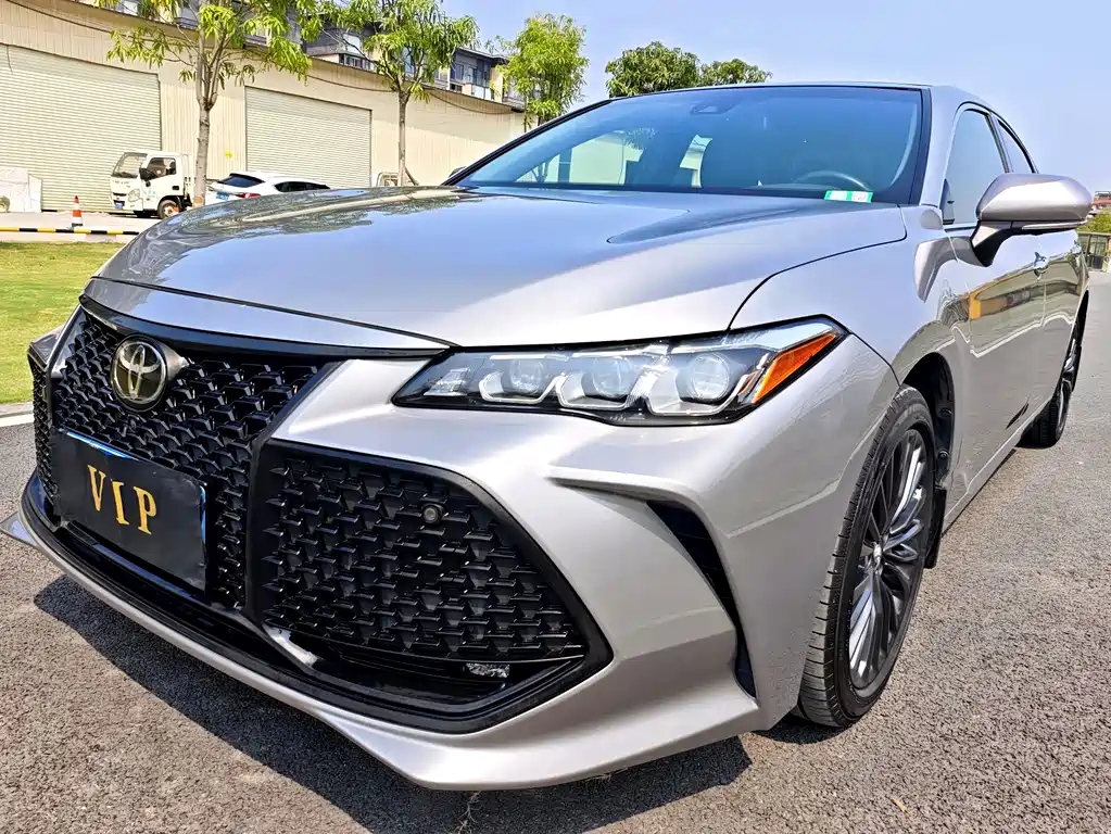 Toyota Avalon 2019 — фото 7