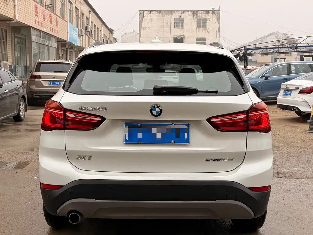 BMW X1 2018 — фото 5