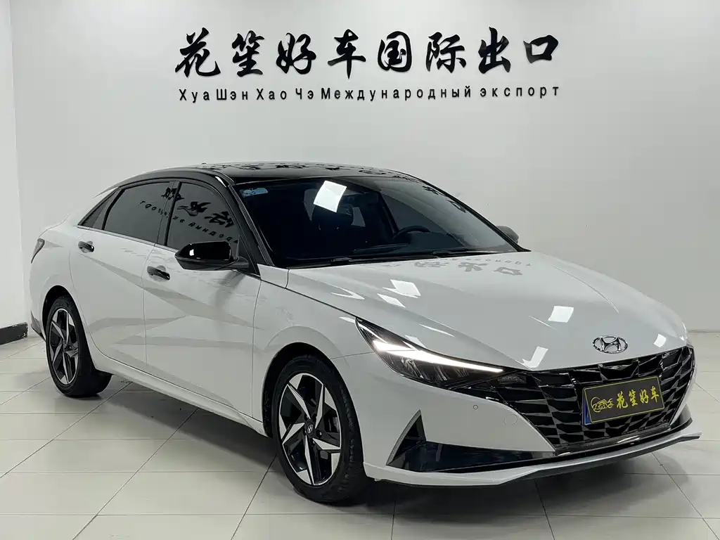 Hyundai Elantra 2023 — фото 2