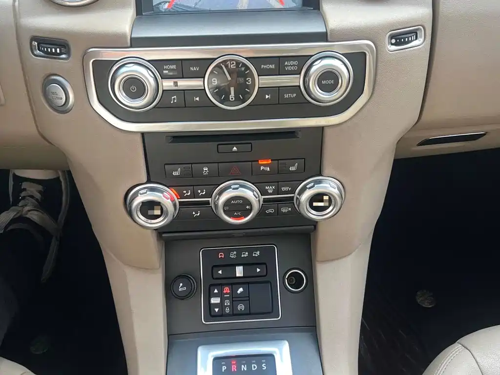 Land Rover Discovery 2016 — фото 10