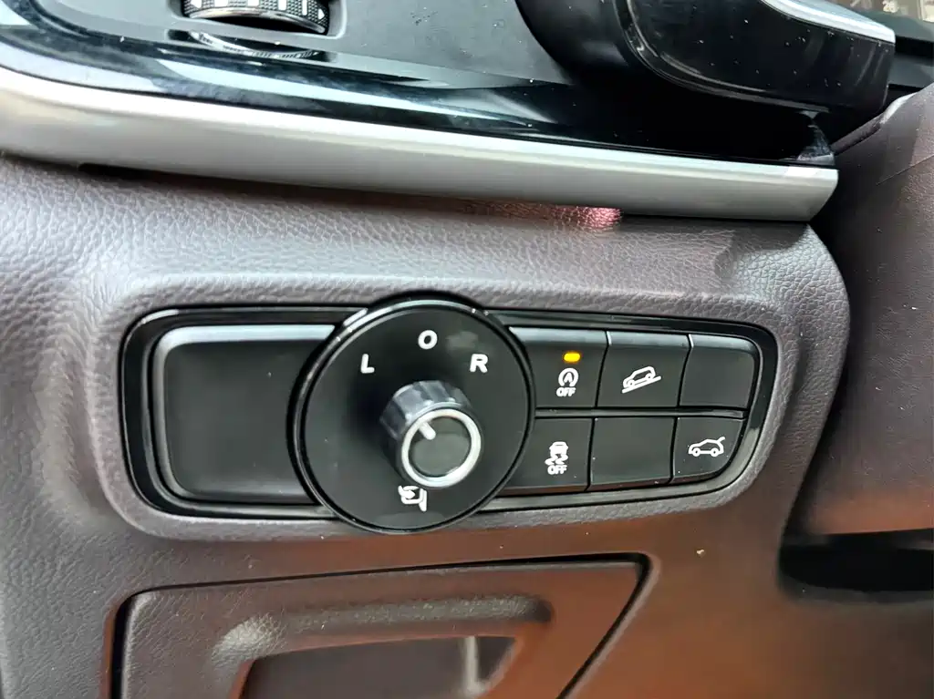 GAC Motor Trumpchi M8 2020 — фото 4