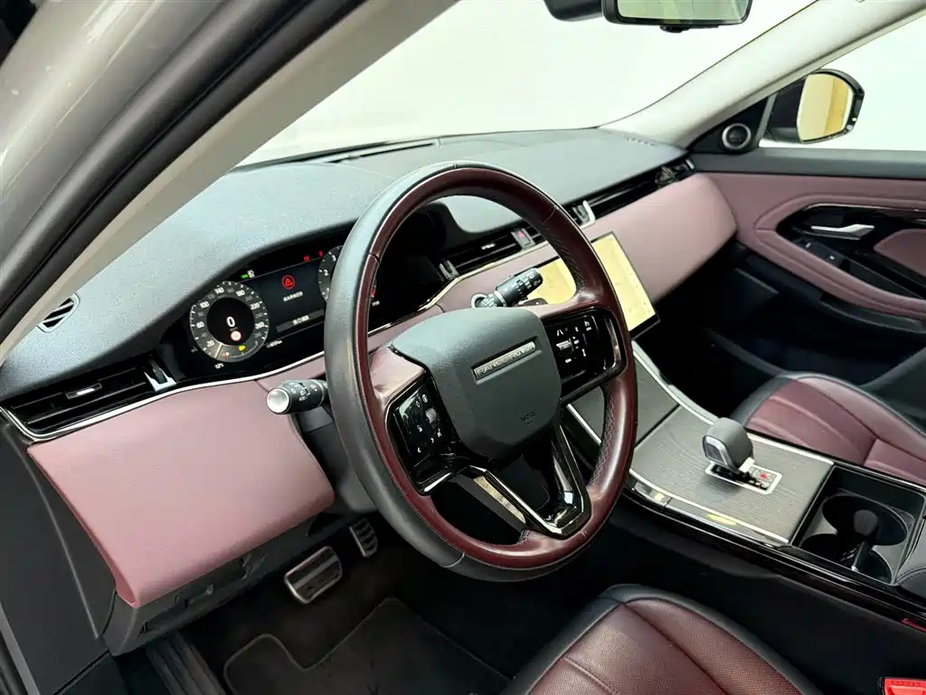 Land Rover Evoque 2024 — фото 13
