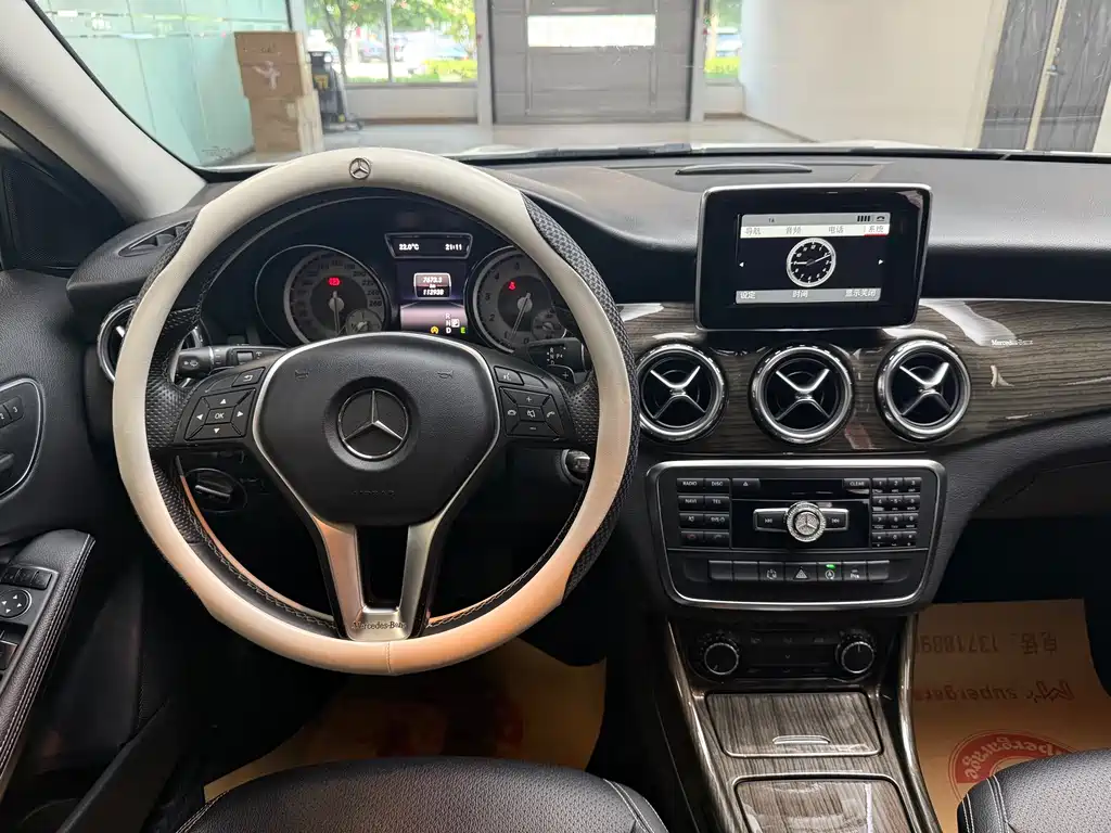 Mercedes-Benz GLA 2015 — фото 29