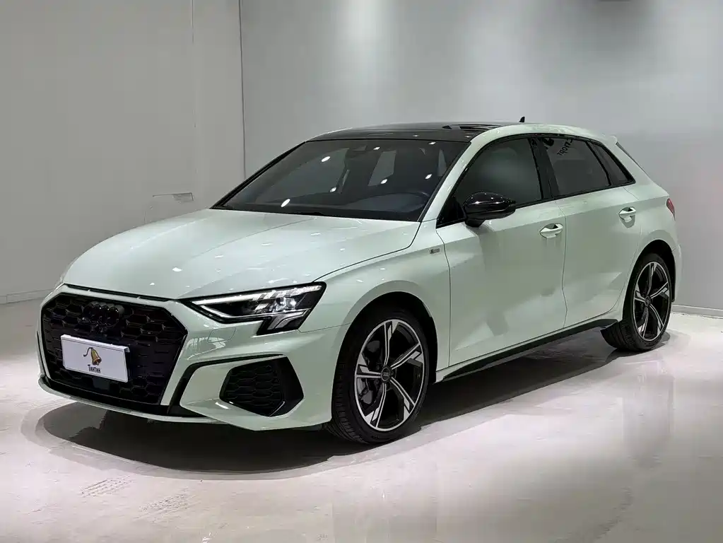 Audi A3 2023 — фото 1