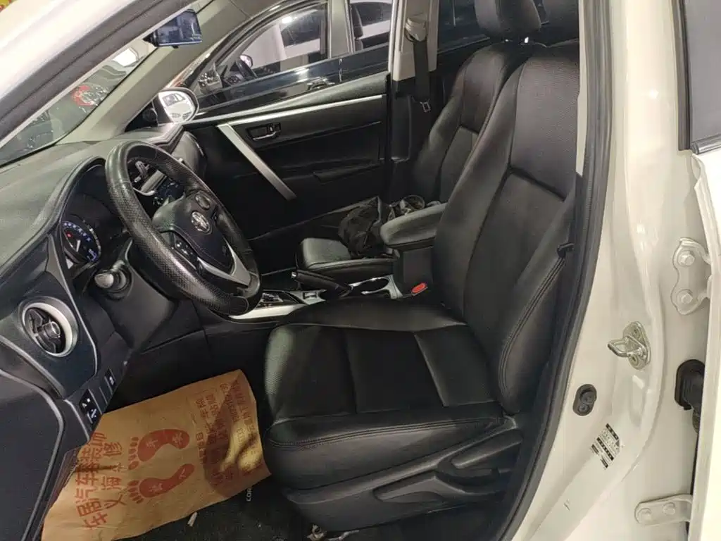 Toyota Corolla 2019 — фото 15