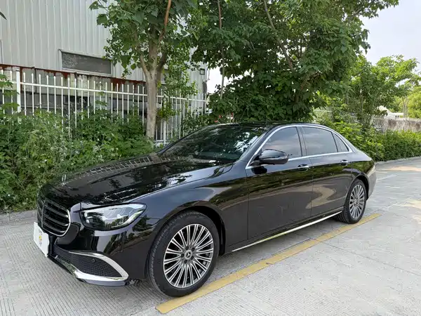 Mercedes-Benz E-Class 2023
