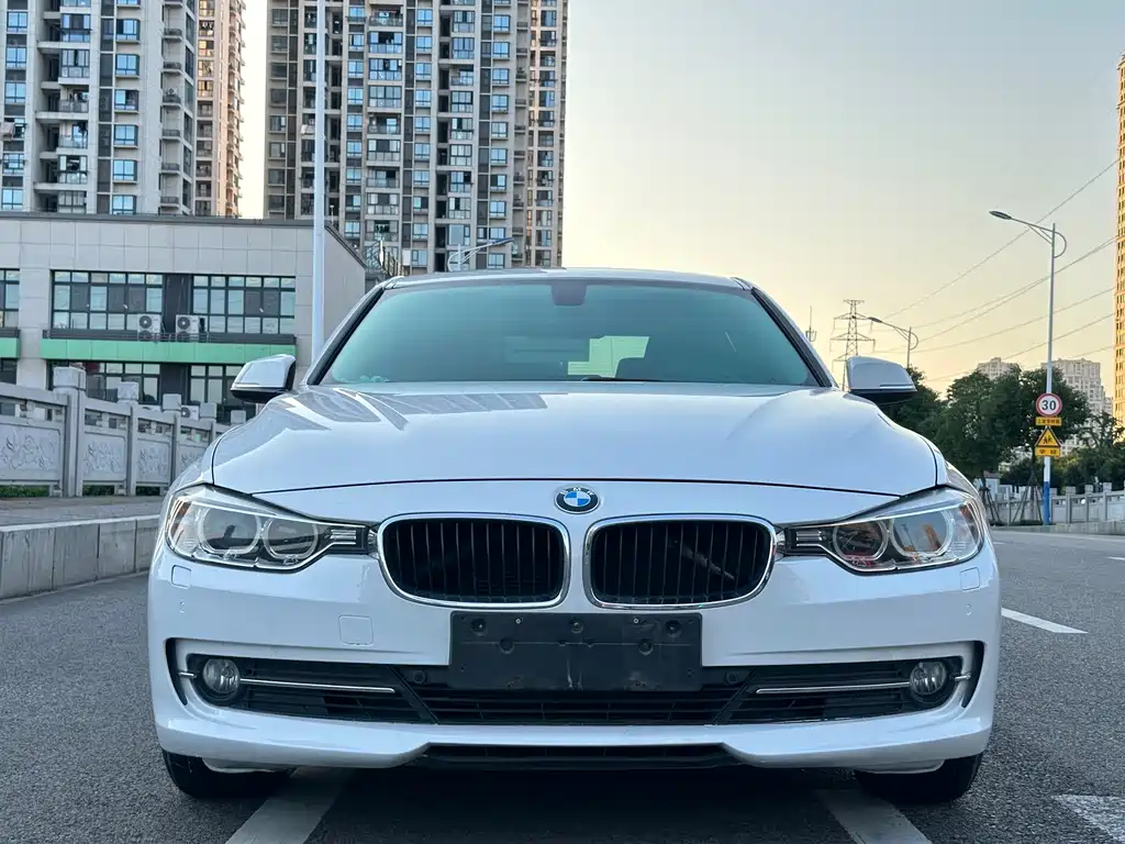 BMW 3 Series 2015 — фото 2