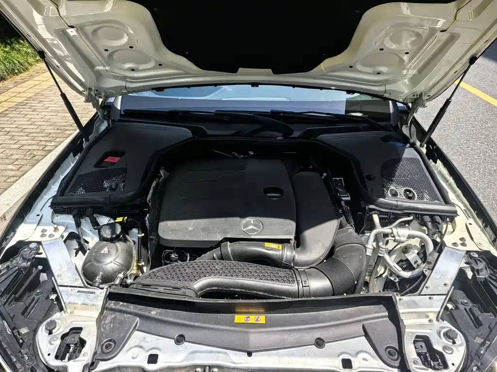 Mercedes-Benz E-Class 2019 — фото 12