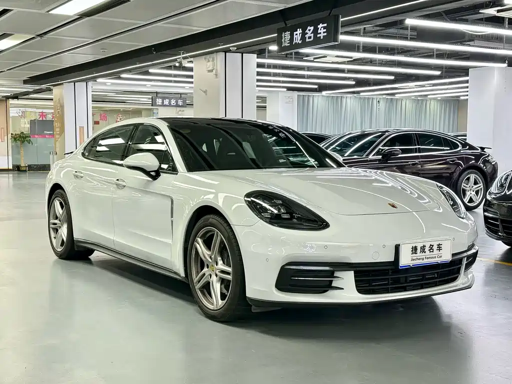 Porsche Panamera 2018