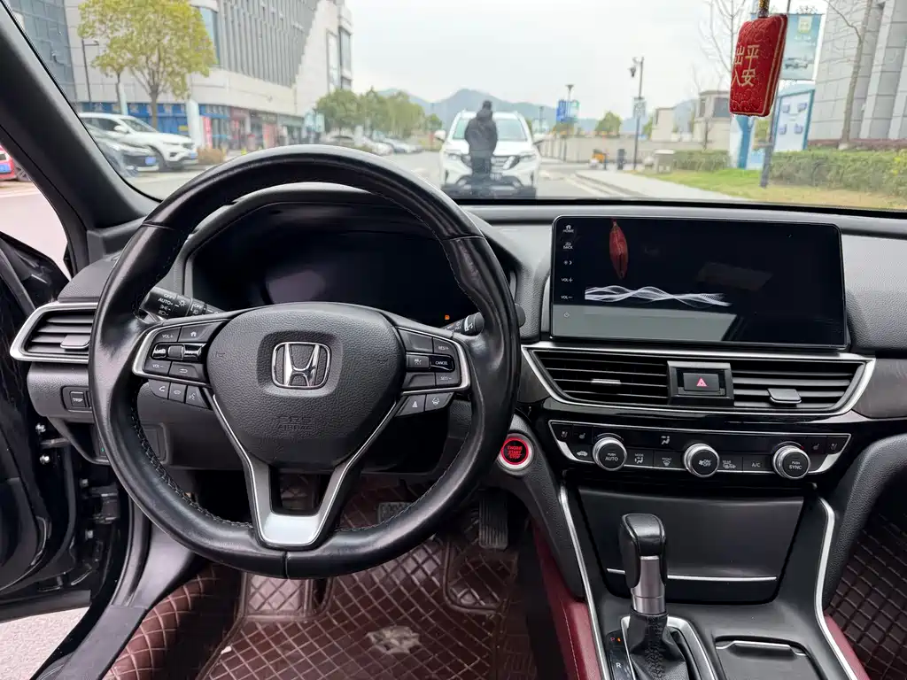 Honda Inspire 2022 — фото 10