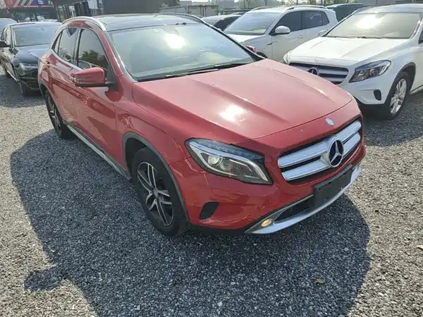 Mercedes-Benz GLA 2016