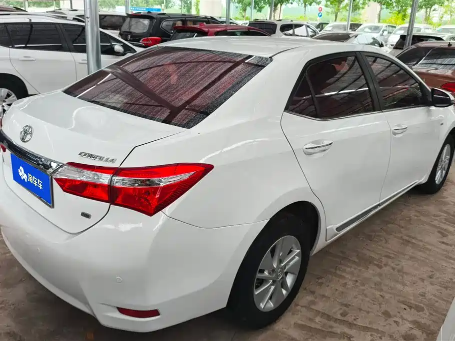 Toyota Corolla 2015