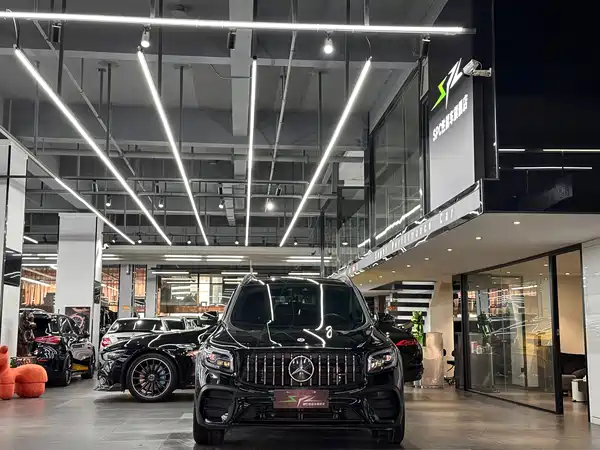 Mercedes-Benz GLB AMG 2023