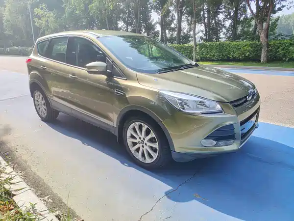 Ford Kuga 2016