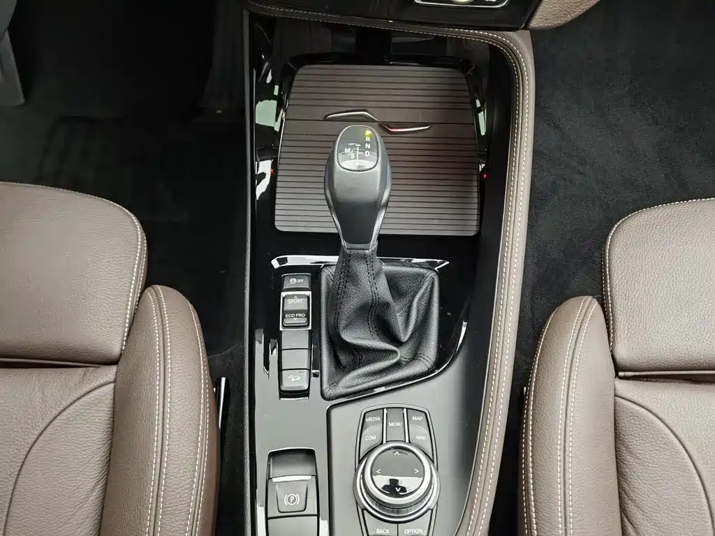BMW X1 2018 — фото 13