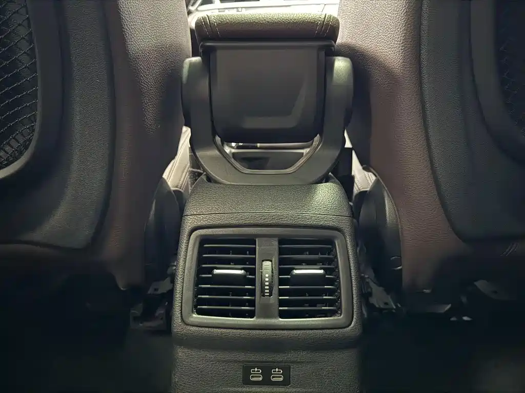 BMW X1 2022 — фото 13