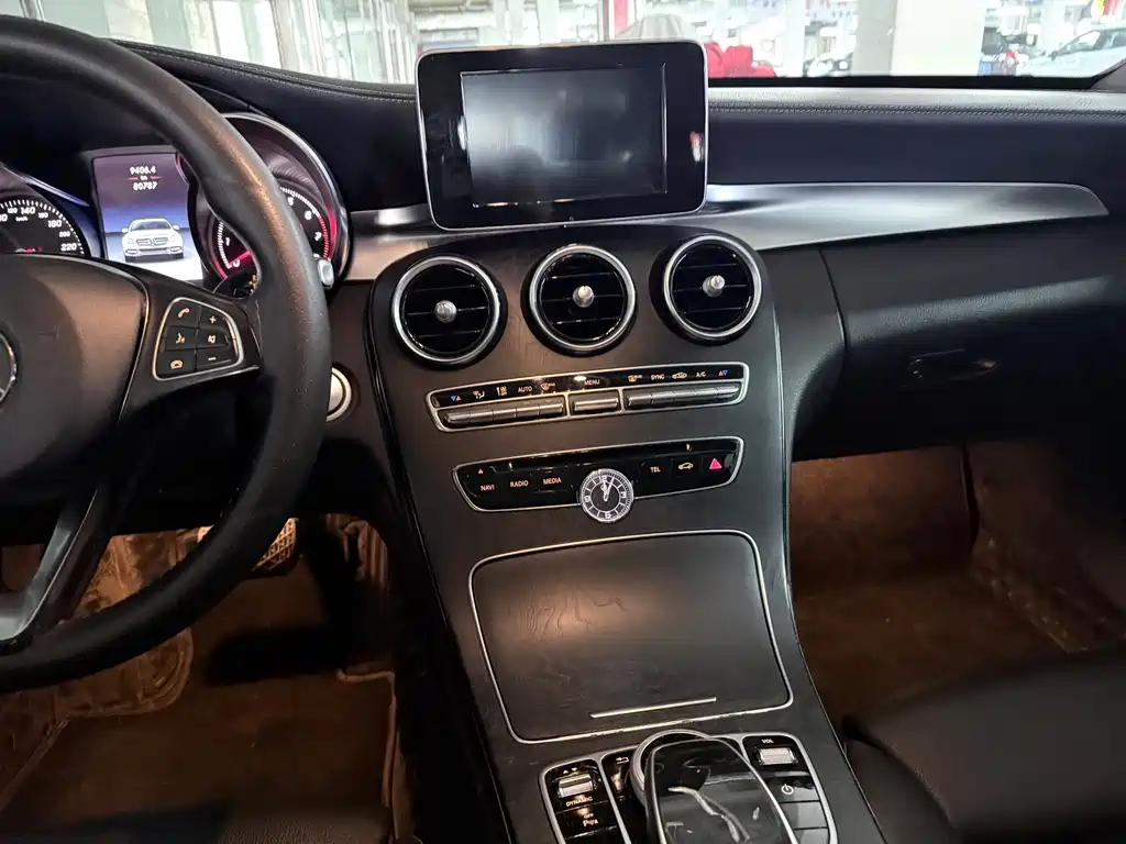 Mercedes-Benz C-Class 2017 — фото 15