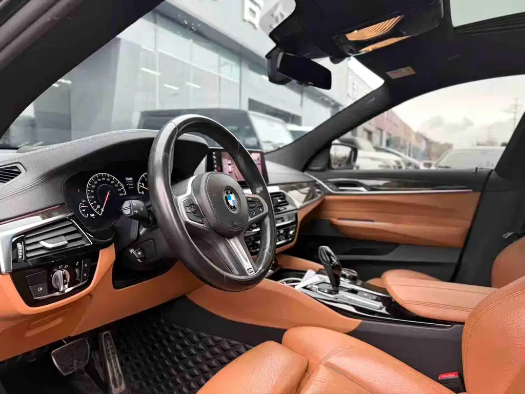 BMW 6 Series GT 2019 — фото 7