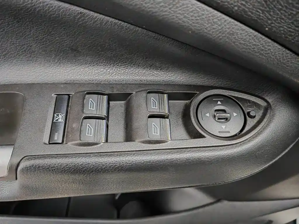 Ford Kuga 2015 — фото 9