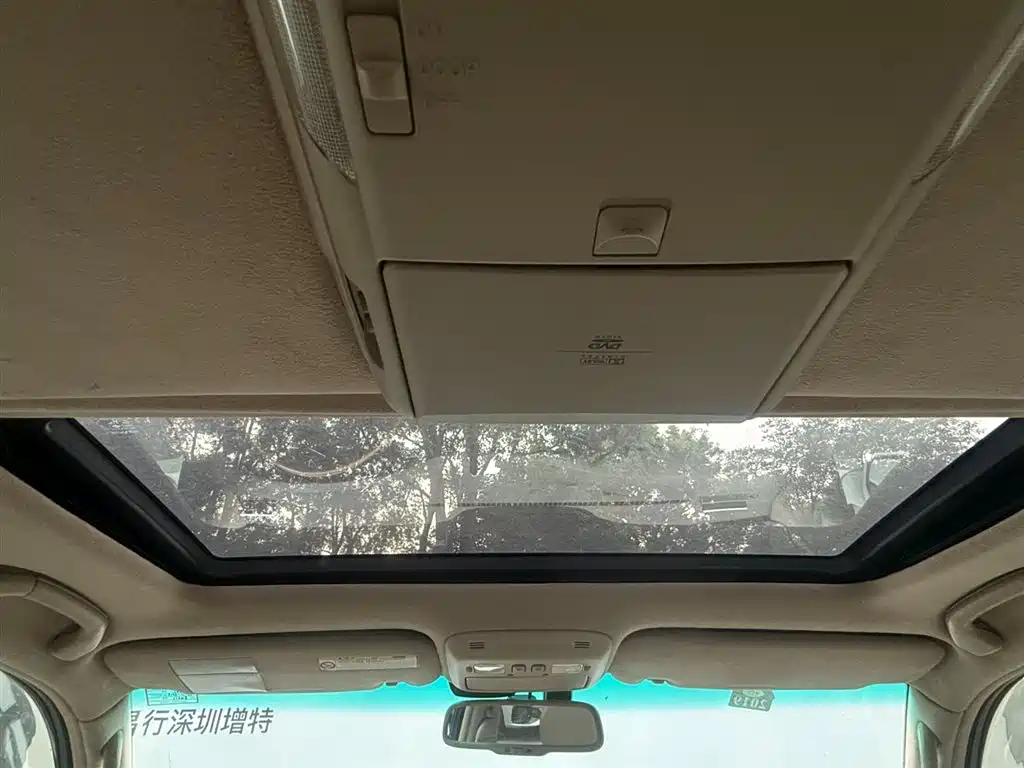 Lexus LX 2006 — фото 18