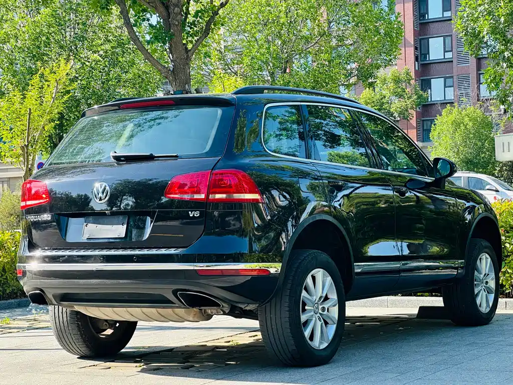 Volkswagen Touareg 2016 — фото 14