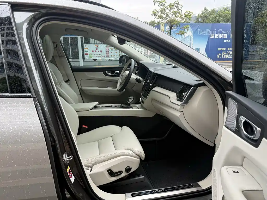 Volvo XC60 2018