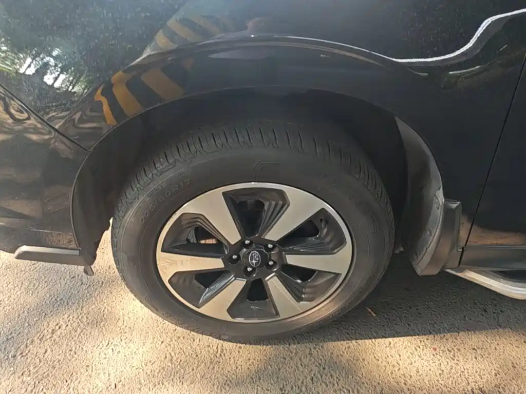 Subaru Forester 2017 — фото 23
