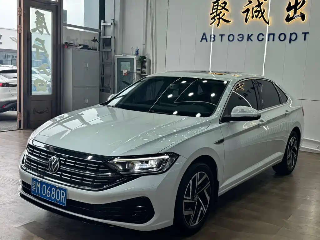 Volkswagen Sagitar 2022