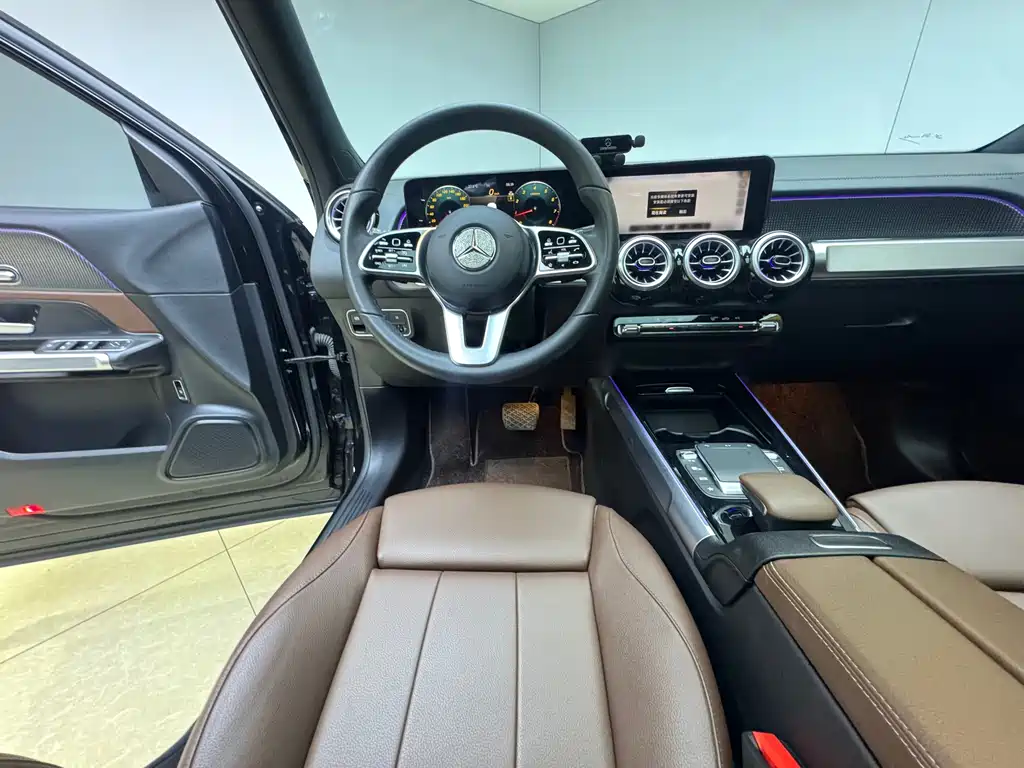 Mercedes-Benz GLB 2021 — фото 19