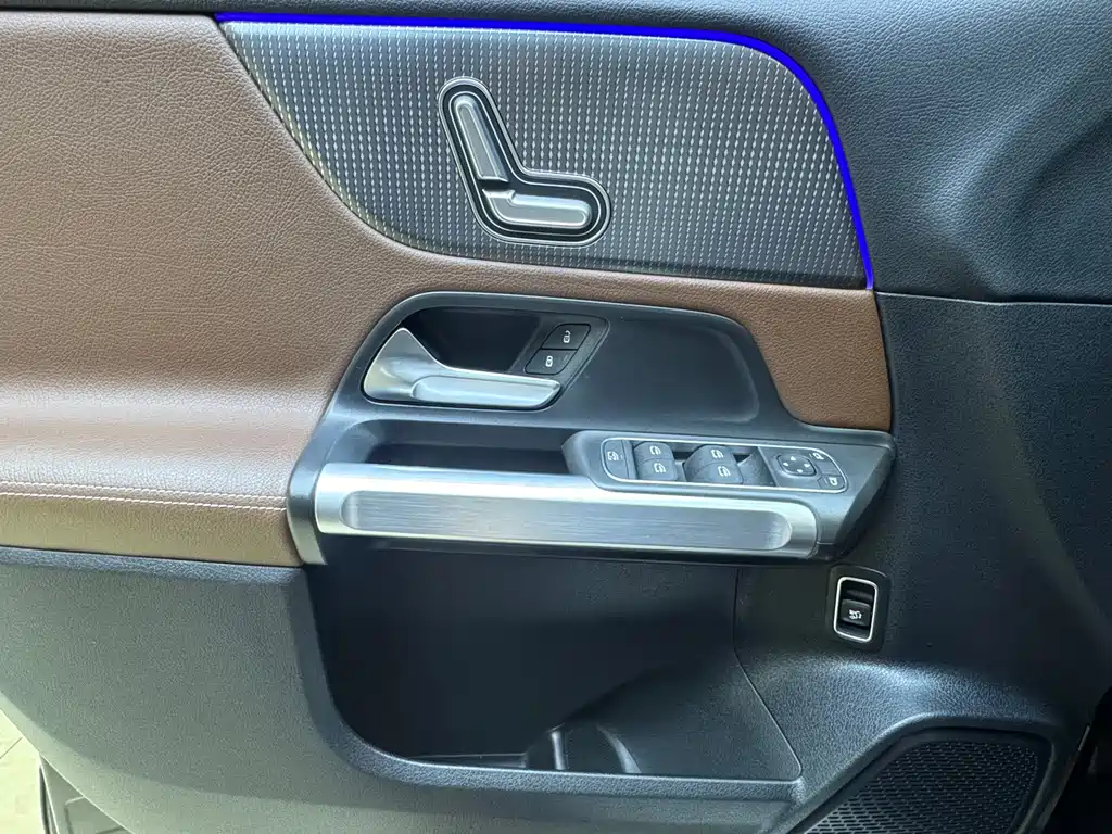 Mercedes-Benz GLB 2021 — фото 18