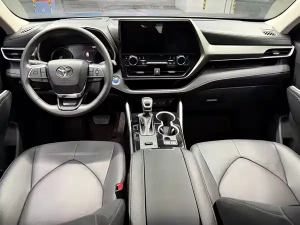 Toyota Highlander 2023